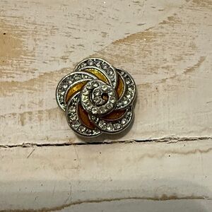 Gold and Silver Rose Ginger Snap